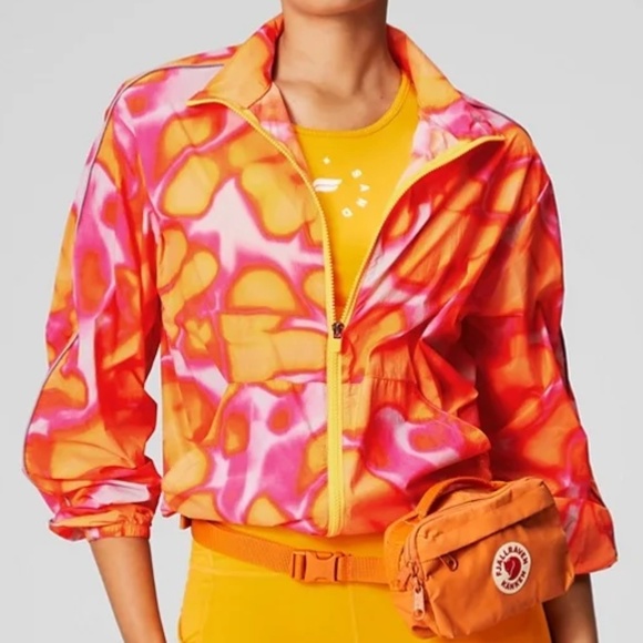 Oversized Flyweight Windbreaker - Picture 2 of 5